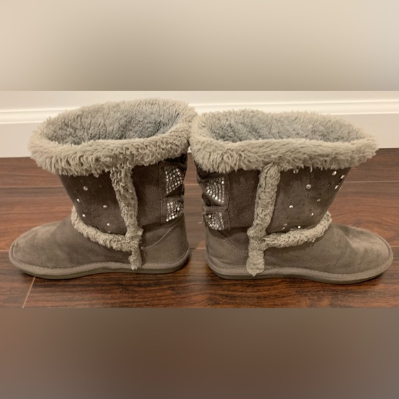 Justice Girls Winter Boots Faux Suede Fur Embellished Rhinestones Bows on Back 2 - Picture 2 of 13